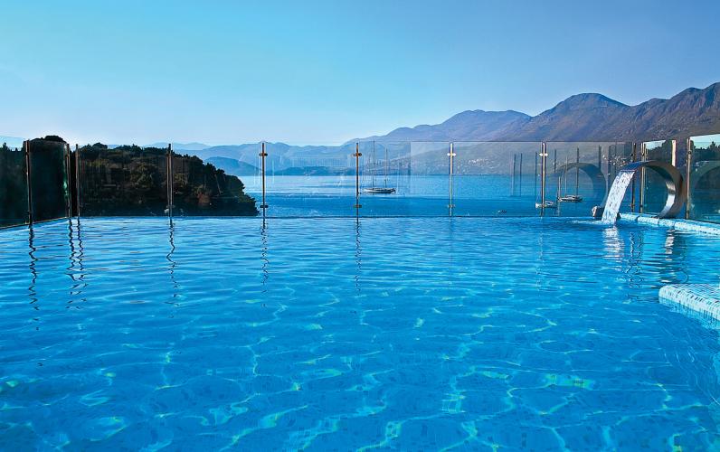 Croatia: Stunning Seafront Hotel w/Infinity Pool & Amazing Views