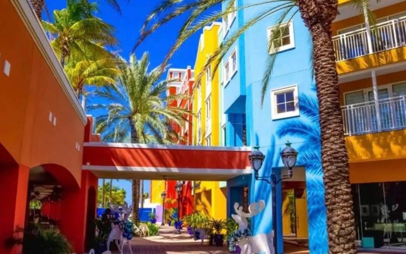 Christmas in the Caribbean – 14-Night Fly-Cruise