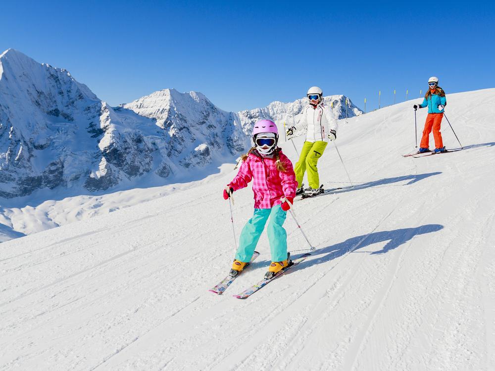 Family Learn to Ski in Arinsal
