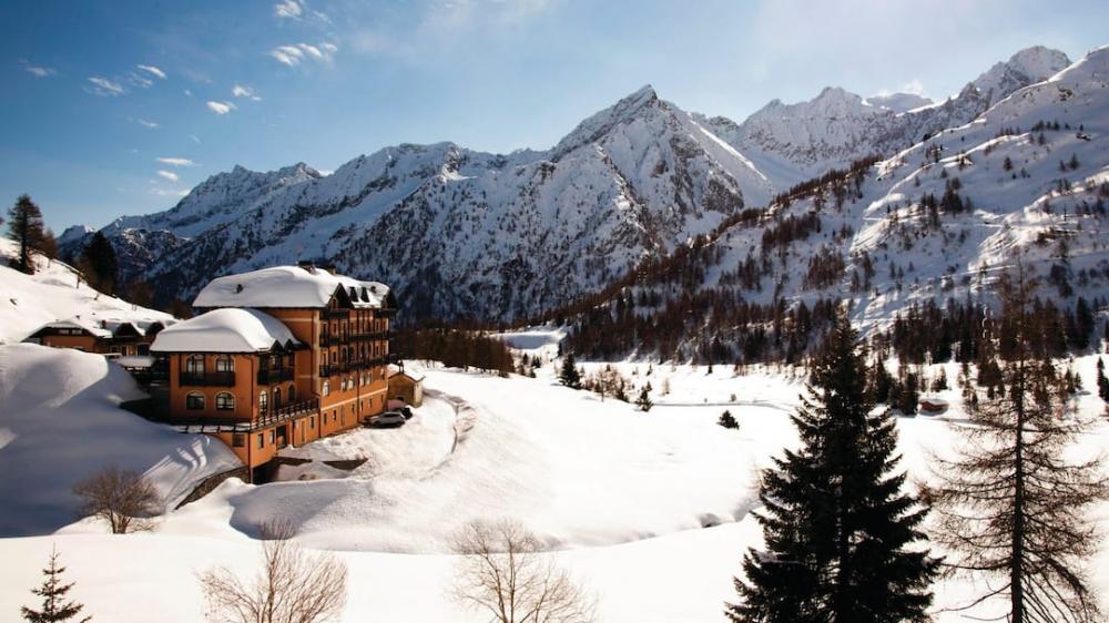 Italy: New Year All Inclusive Family 'Snowsure' Ski Holiday