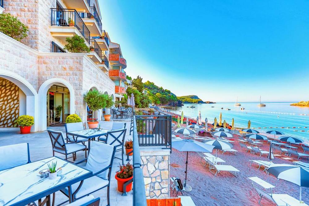 Montenegro: 5* Chic & Sophisticated Hotel w/Beachfront Location