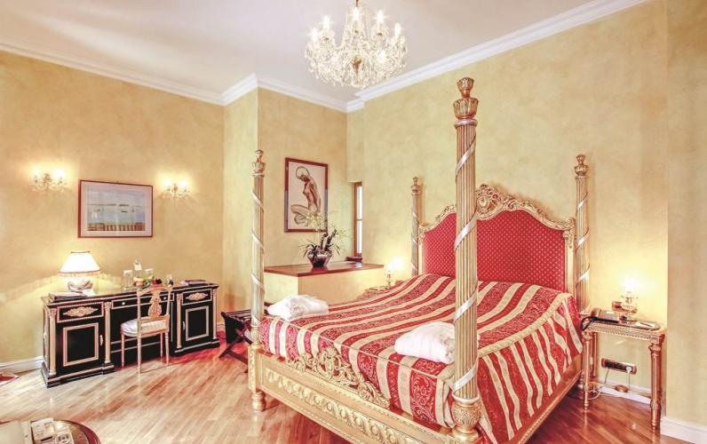 5* Prague Boutique Xmas Markets Break
