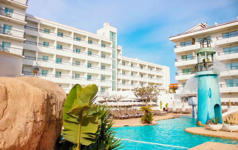 All-Inclusive Family of Five Escape