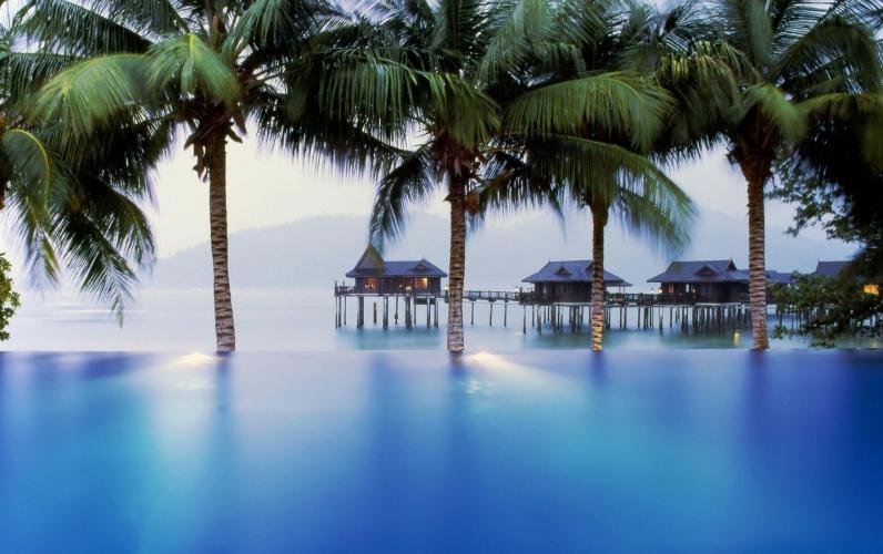 City Lights to Island Life &ndash; The Ultimate Malaysia Escape