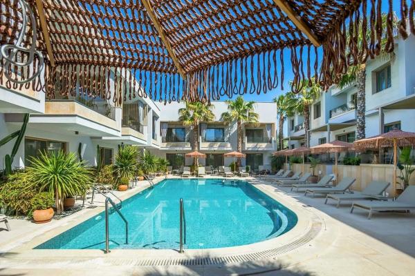 Adults Only Highly Rated Boutique Greek Escape