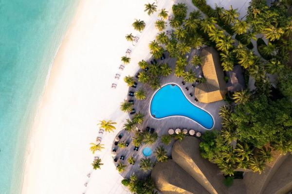 Maldives Spring Bank Family Getaway
