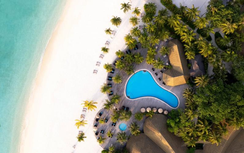 Maldives Spring Bank Family Getaway