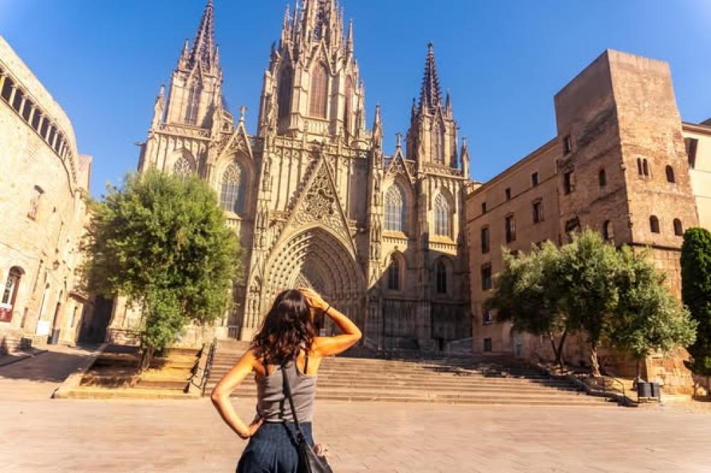 Barcelona City + Beach Break