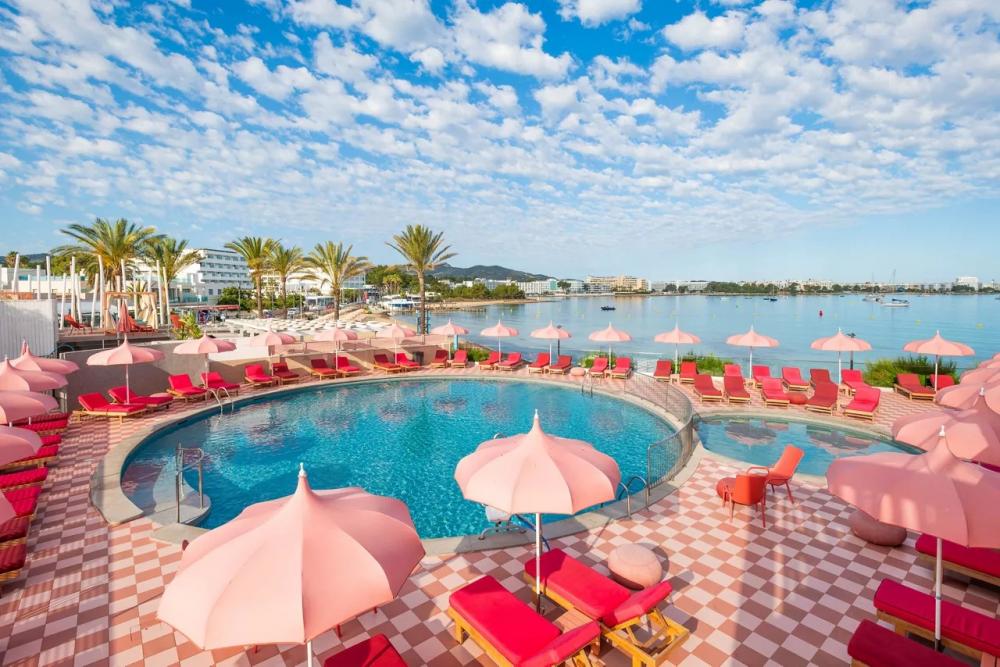 Ibiza Closing Parties - Highly Rated Adults Only Hotel