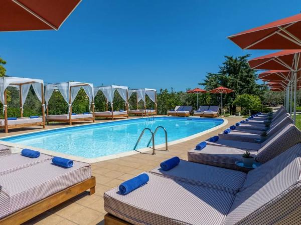 Highly Rated Skiathos Getaway