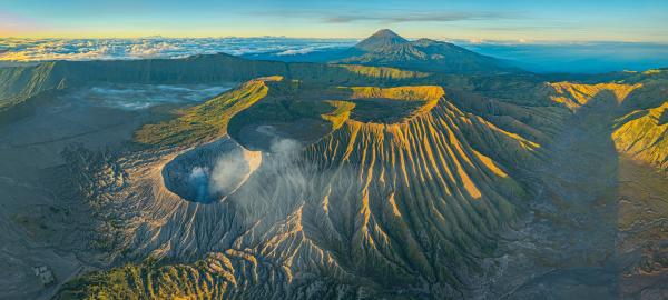 Best of Indonesia - Temples, Volcanoes & Islands